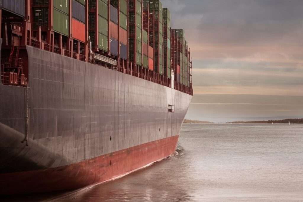 Shipowners turn to containerships | Strong profits and high cash flows 
