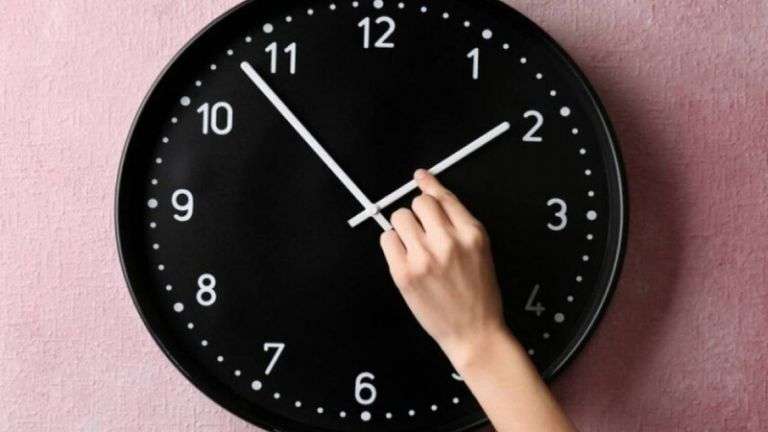 Αλλαγή Ώρας 2021 | Πότε αλλάζει η ώρα | Θα γυρίσουμε τα ρολόγια μια ώρα πίσω