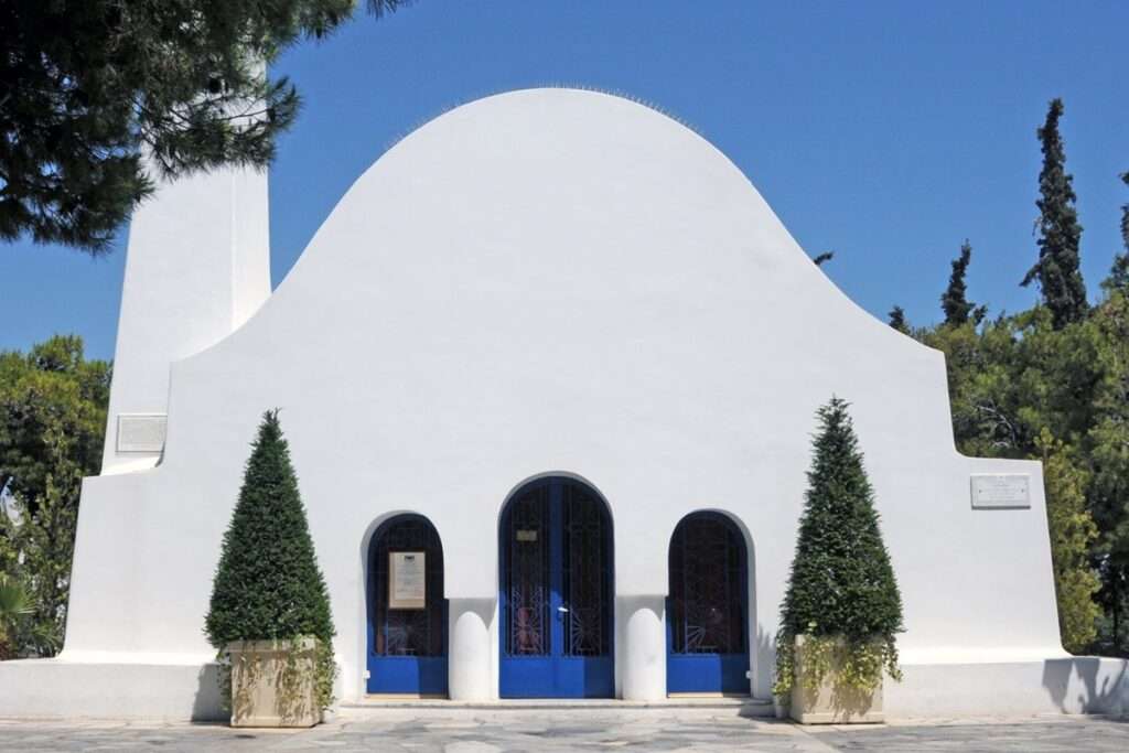 Άγιος Γεώργιος στο Καβούρι | Μία από τις ομορφότερες εκκλησίες των Νοτίων Προαστίων